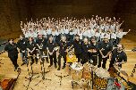 El grupo de músico perteneciente a centros de Valladolid y de Bolivia (foto de DANiMANTIS-FOTO)