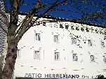 Entrada al Museo Patio Herreriano