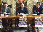 Las autoridades durante la presentación del torneo en el Ayuntamiento