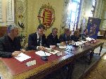 Los representantes de los distintos Consistorios rubrican la alianza estratégica presentada