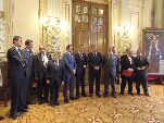 Los alcaldes, el consejero de Fomento y otras autoridades en el Consistorio vallisoletano