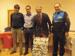 El concejal junto a los agentes organizadores del cross